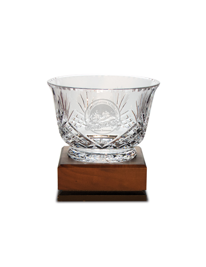 Picture of DE14 | Small Handcut Crystal Footed Revere Bowl