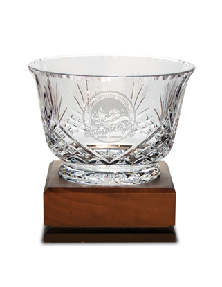Picture of DE16 | Deep Etch Large Hand Cut Crystal Footed Revere Bowl
